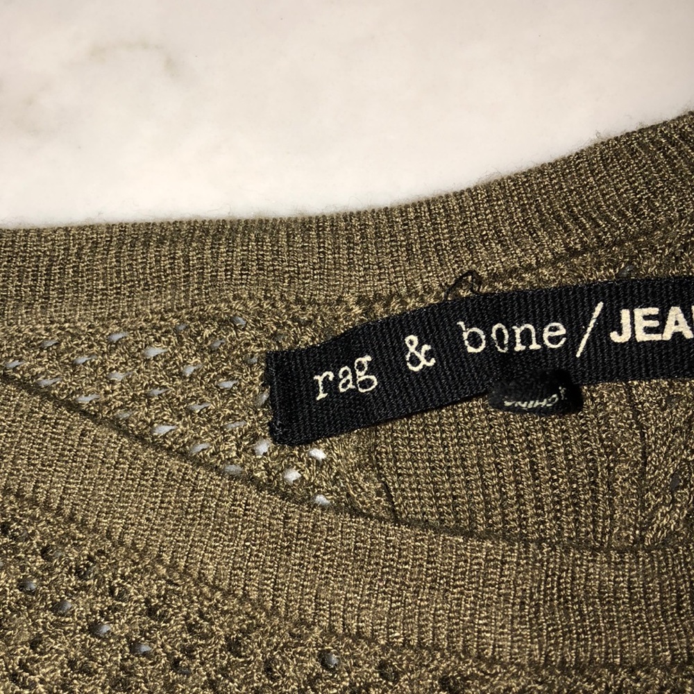 Rag and bone light sweater.